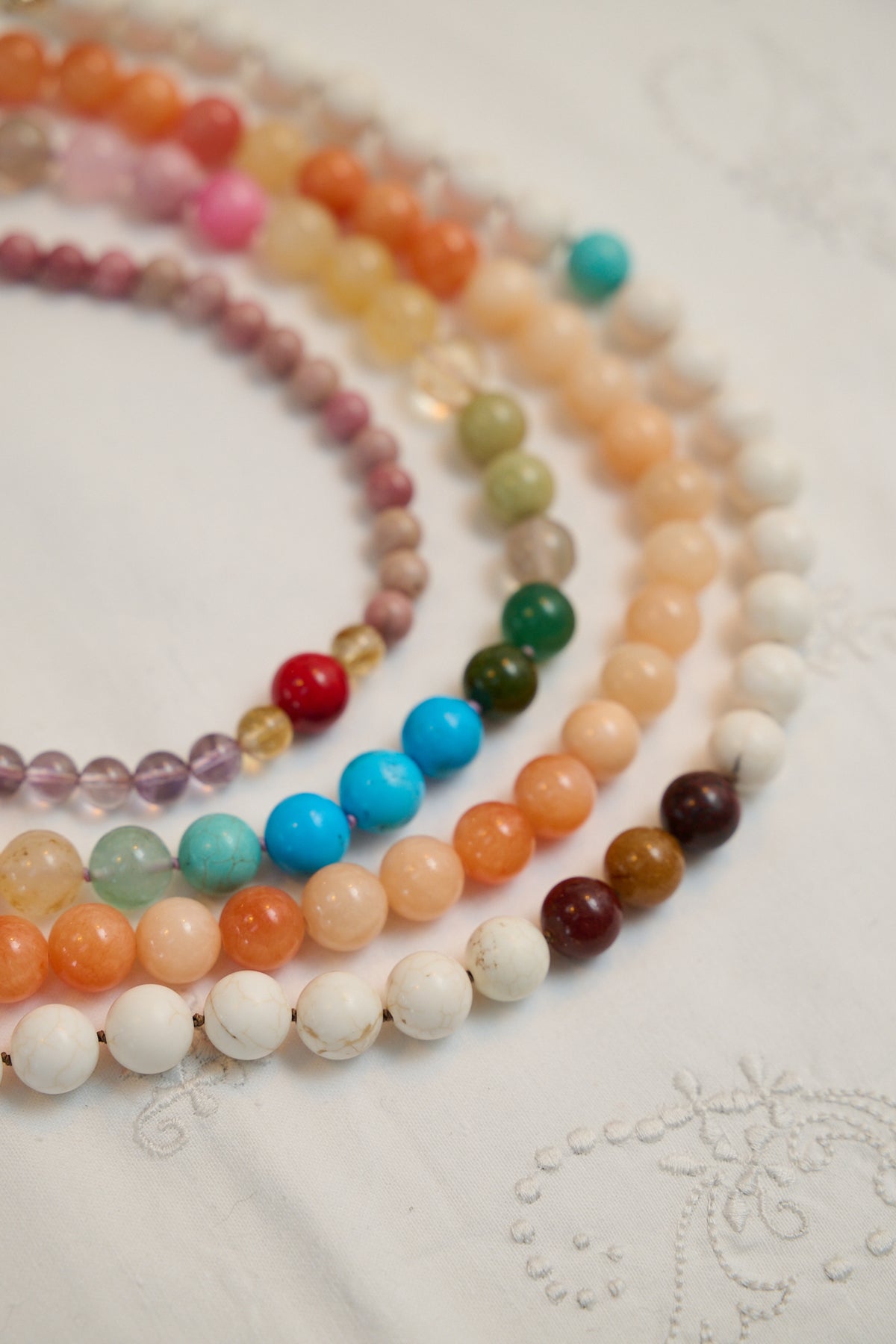 Rainbow large chunky choker