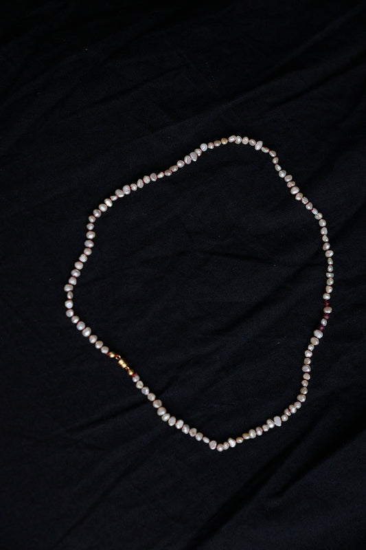 Garnet and pearl necklace