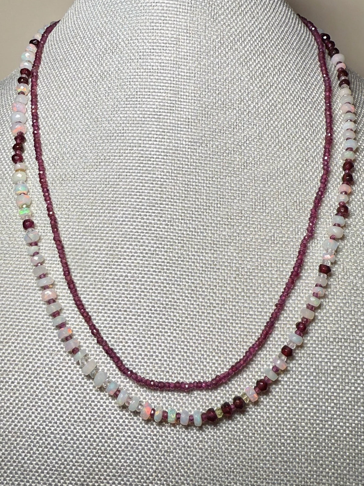 Tiny garnet skinny necklace