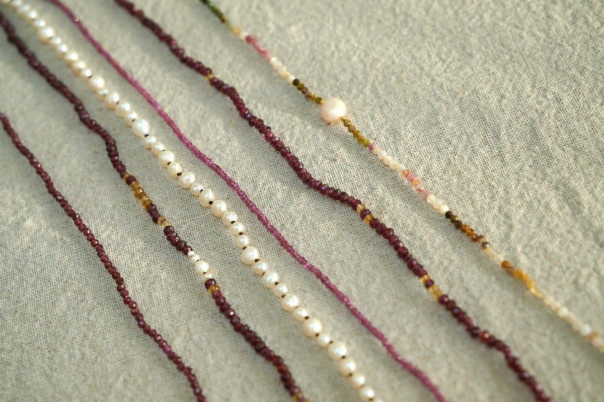 Tiny garnet skinny necklace