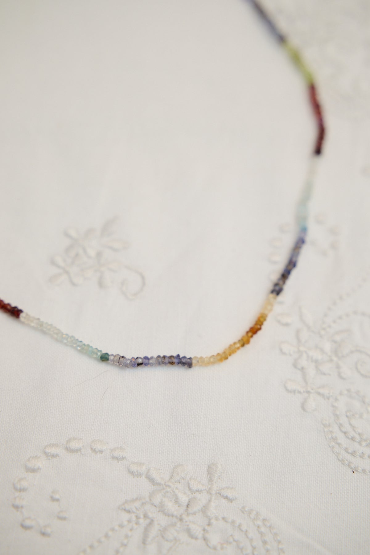 Multi sapphire skinny necklace