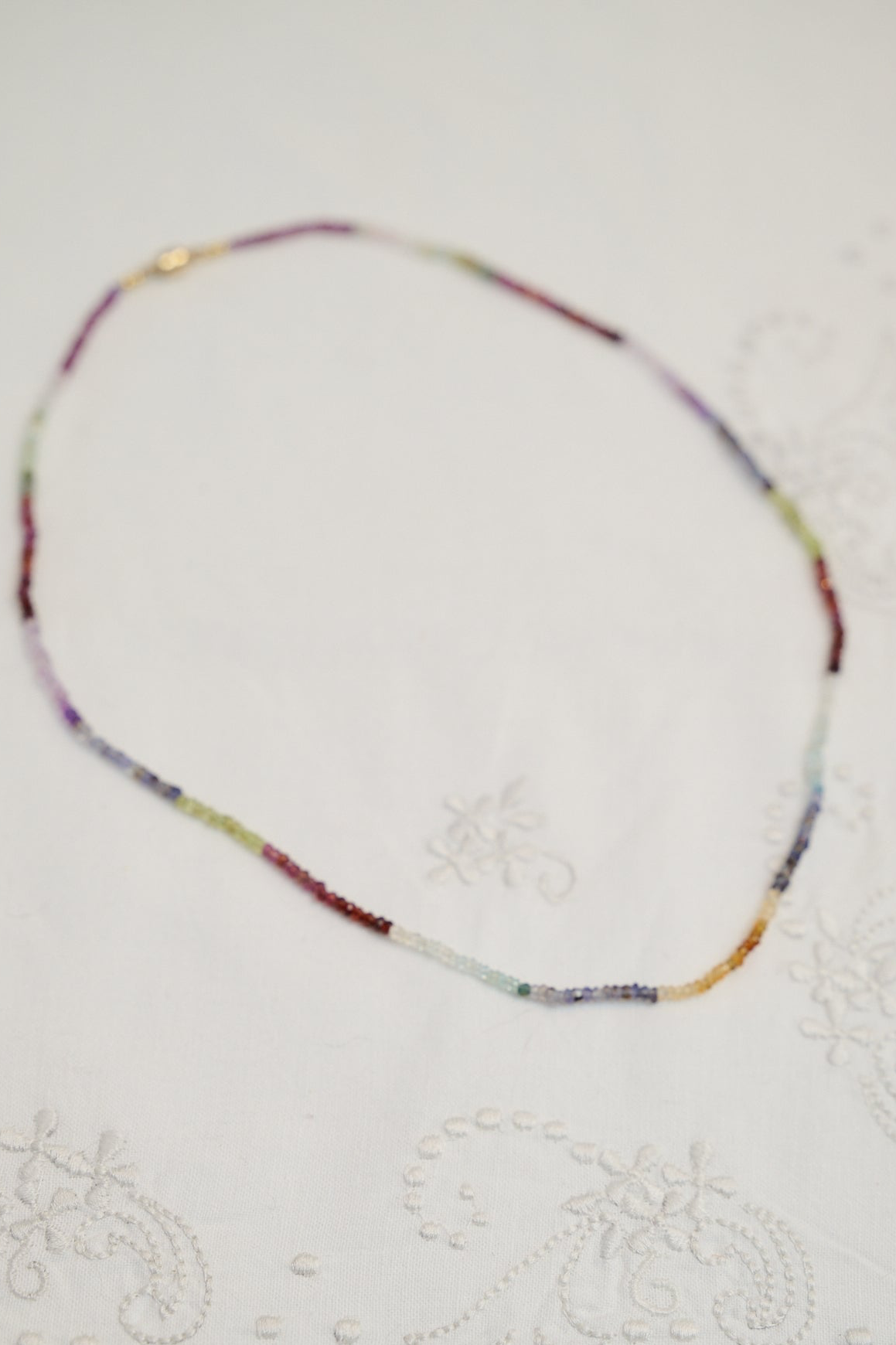 Multi sapphire skinny necklace