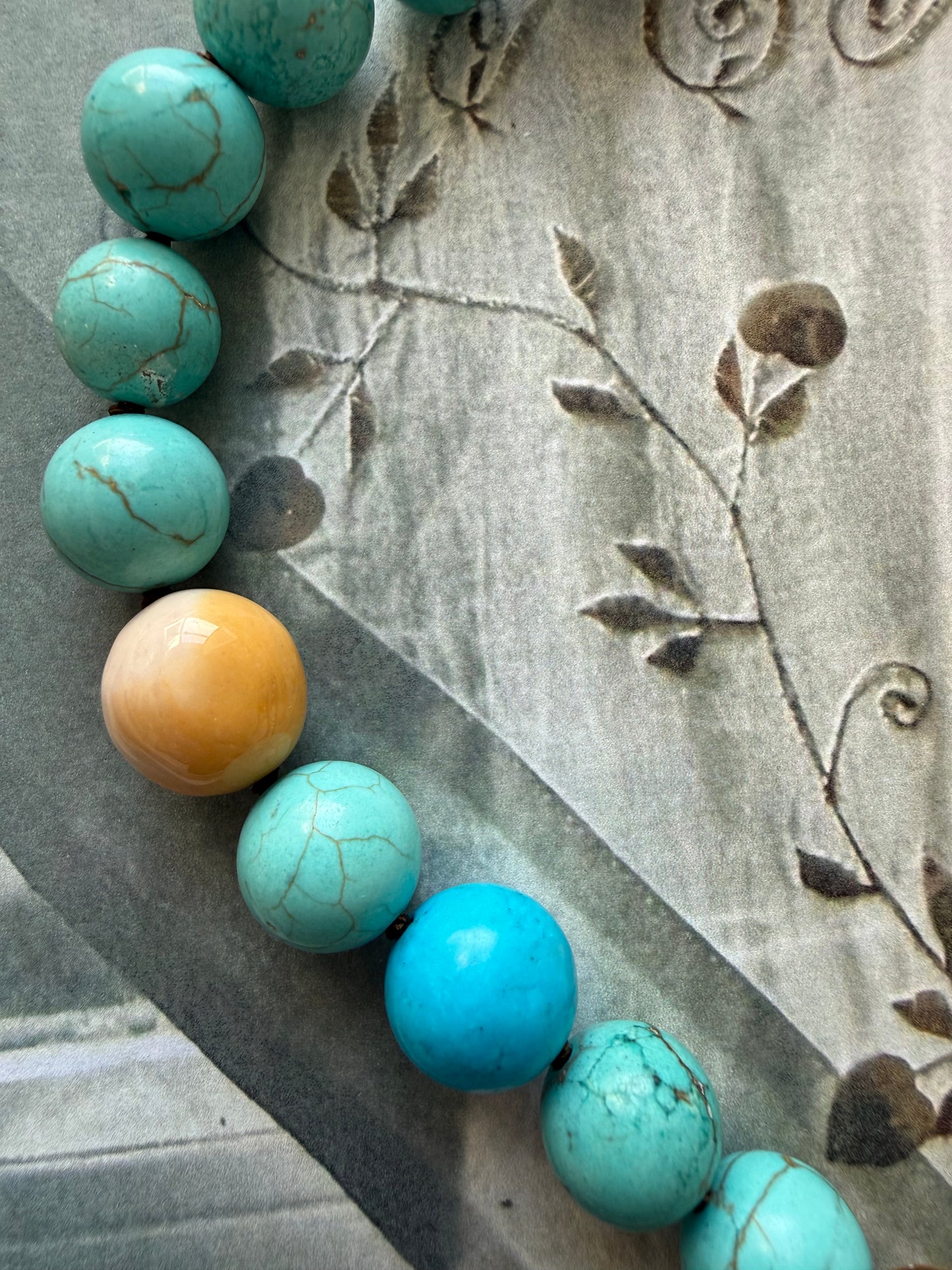 Hand knotted  simplicity gemstone necklace