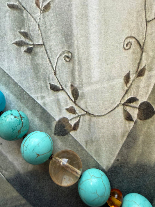 Hand knotted  simplicity gemstone necklace