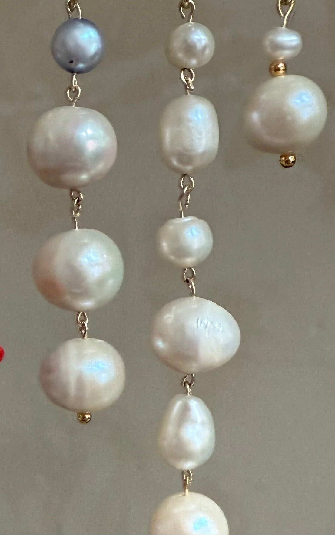 Pearl drop earring